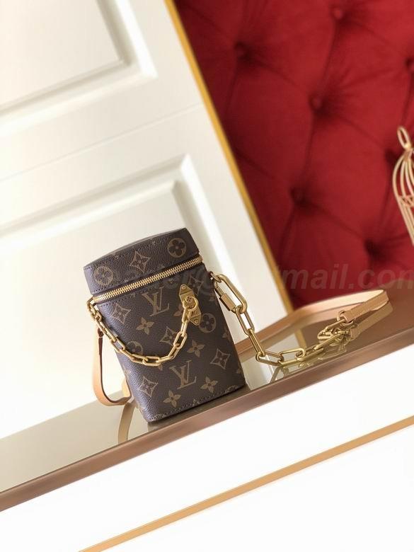 Louis Vuitton Handbags 130